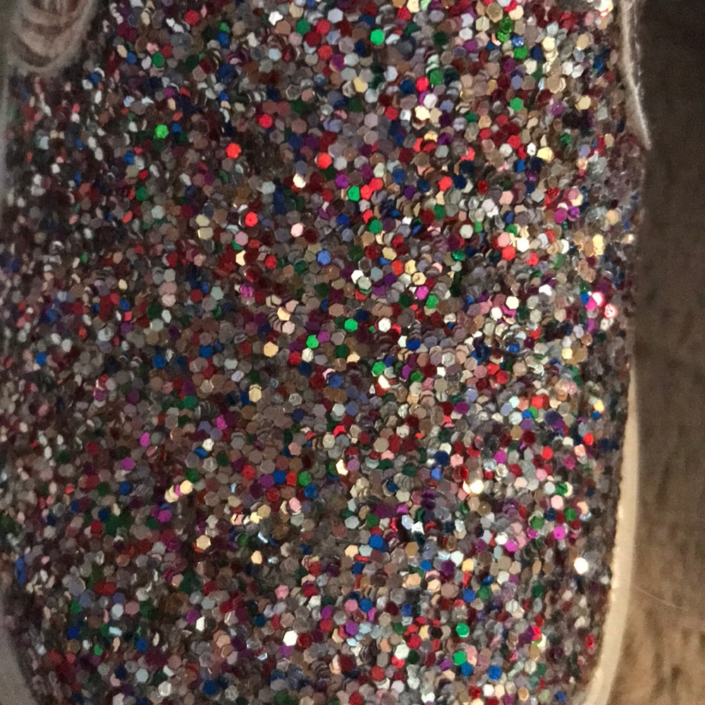 Cute sparkly shoes - Picture 6 of 7